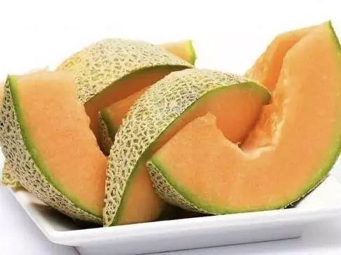 新疆猪吃哈密瓜,甜蜜共舞的田园乐章